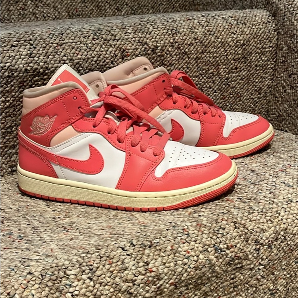 Jordan 1’s Strawberry and Cream